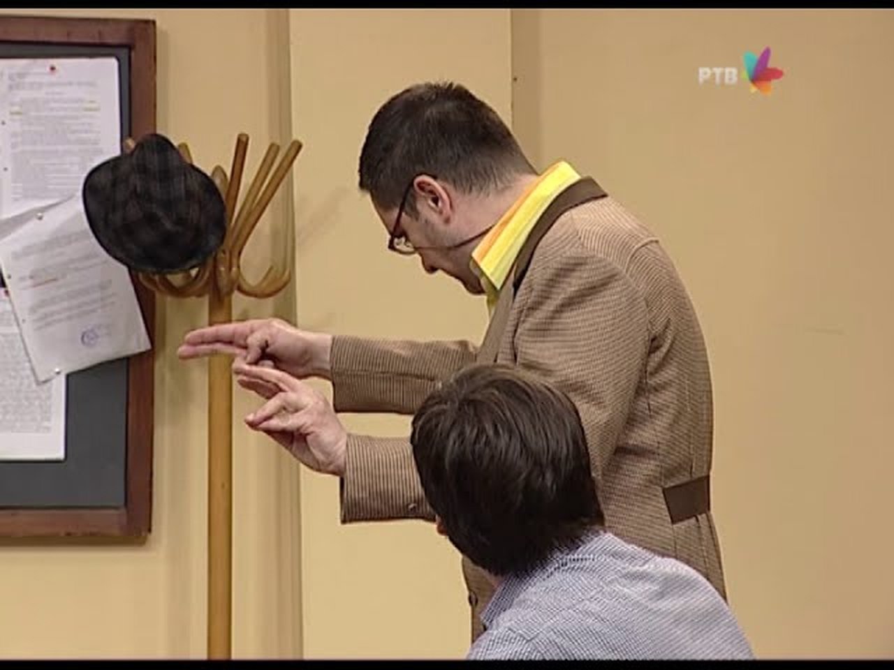 Government Job - Season 4 Episode 120 : 711 Kondorov let
