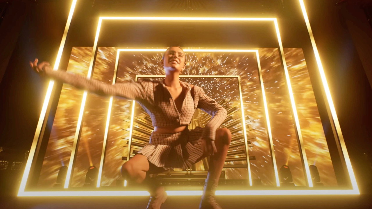Madison Beer - Life Support (Immersive Reality Concert Experience) still 3