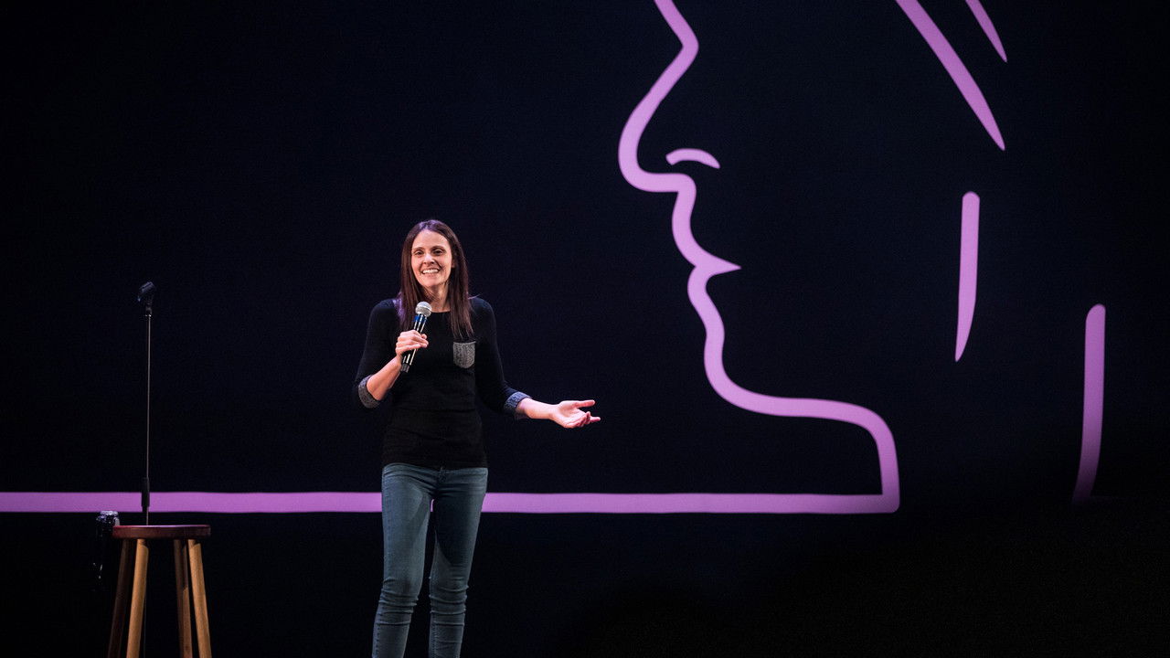 Korine Côté - Gros plan backdrop