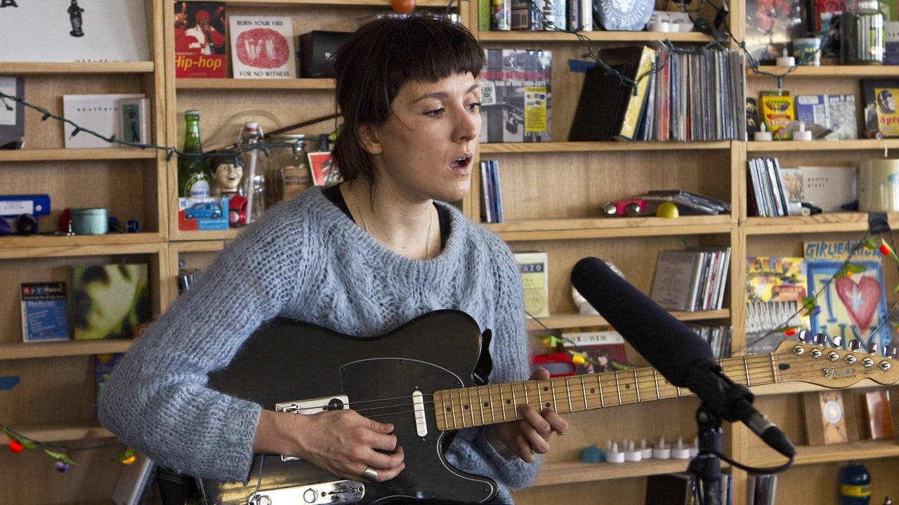 NPR Tiny Desk Concerts - Season 7 Episode 9 : Cate Le Bon