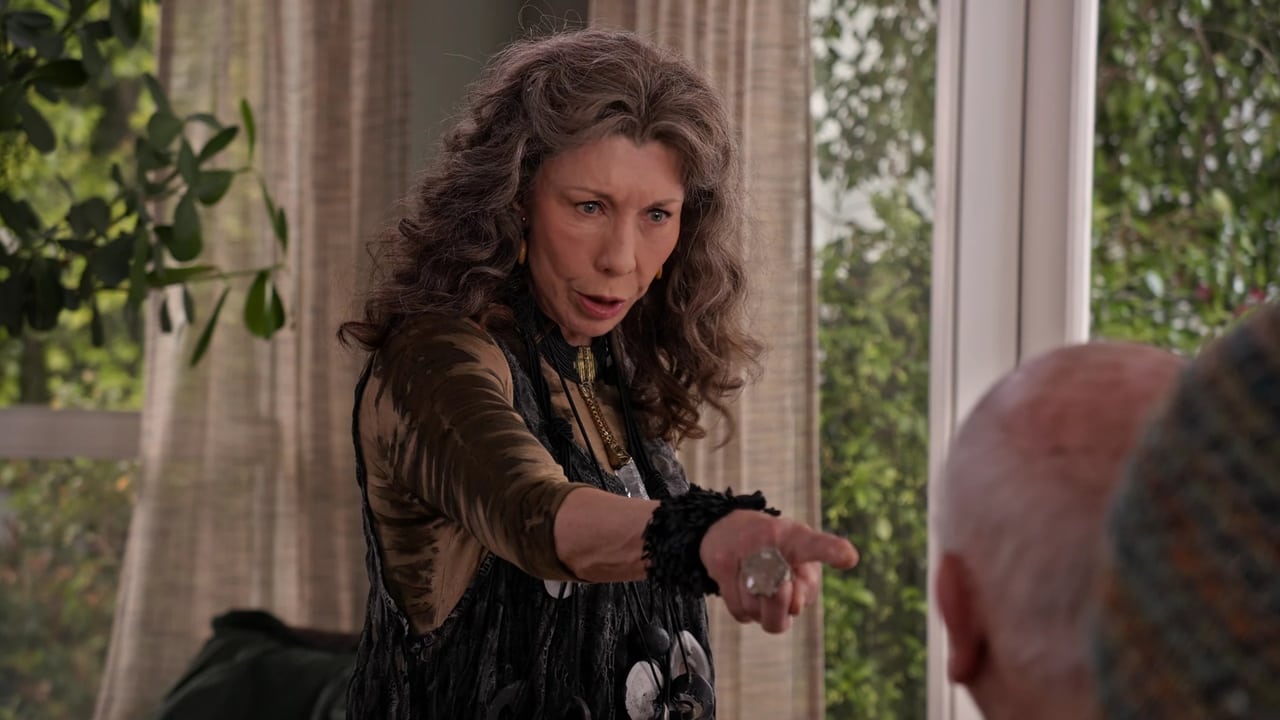 Grace and Frankie - Season 5 Episode 9 : The Website
