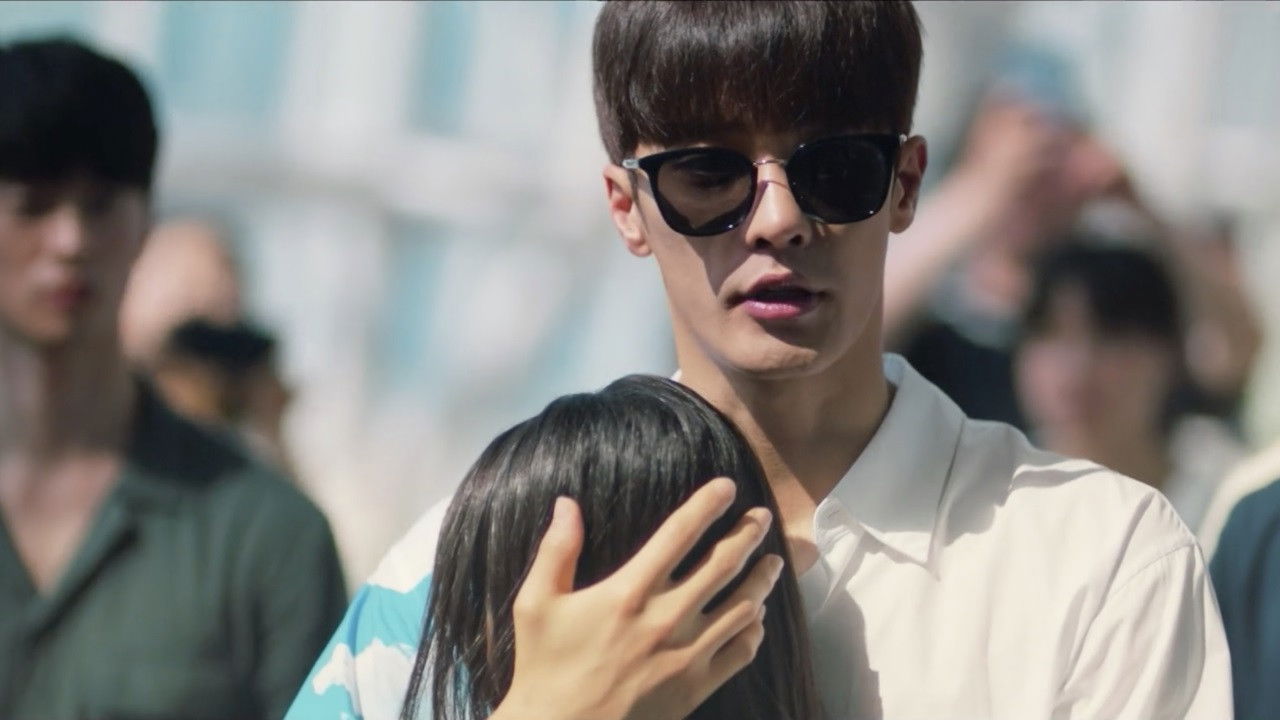 J'ai ramassé une célébrité dans la rue — Épisode 1