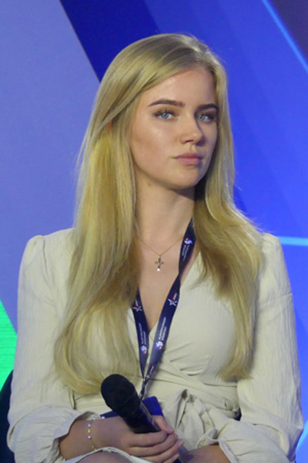 Eva Vlaardingerbroek