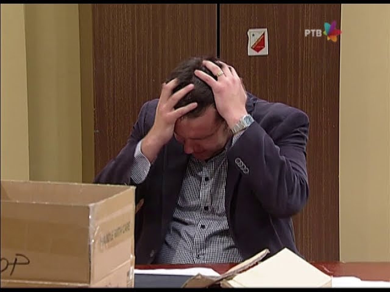 Government Job - Season 6 Episode 113 : 1048 Postapokaliptična strategija
