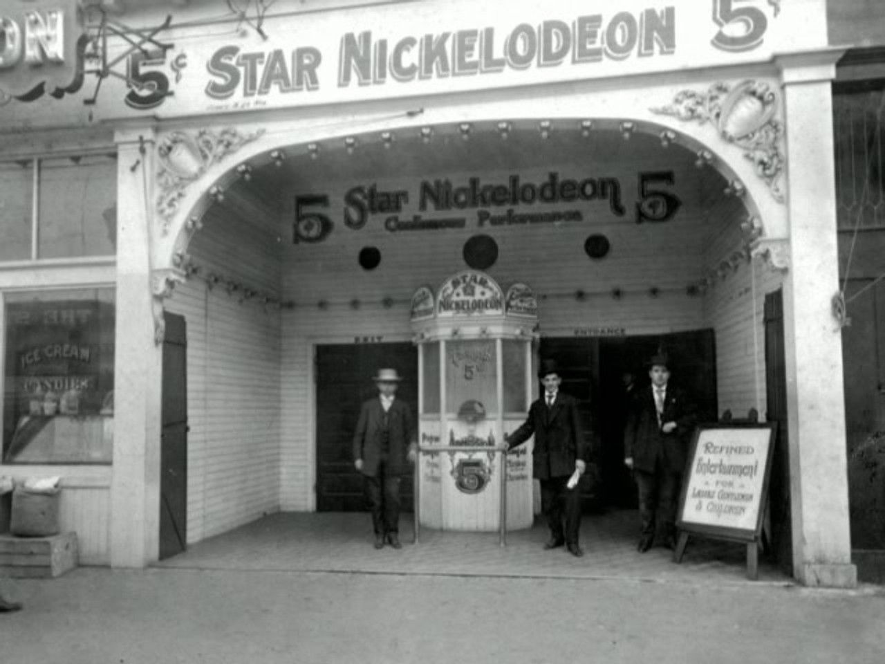 The Adventures of Young Indiana Jones Documentaries — Épisode 29