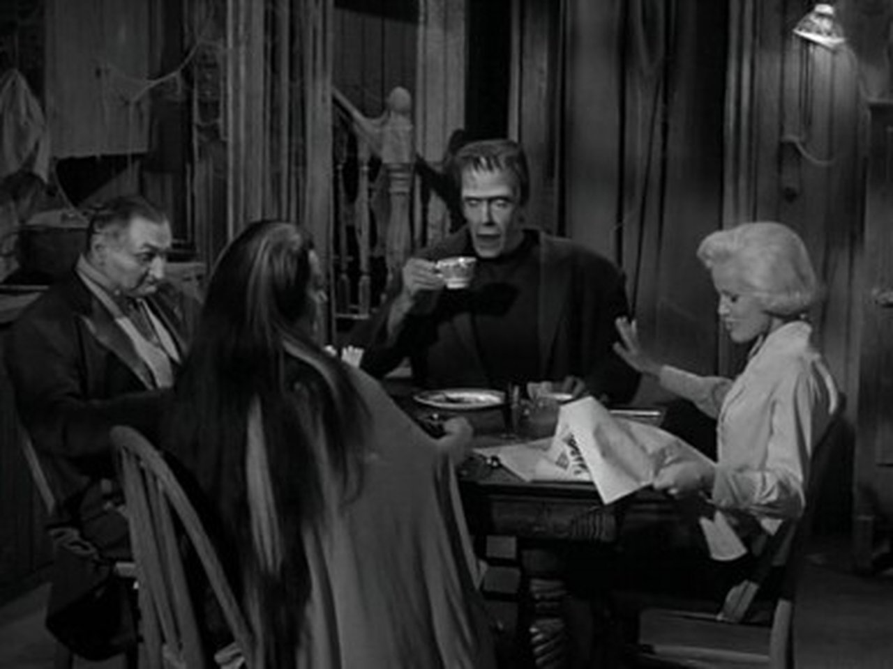 The Munsters - Season 1 Episode 6 : Low-Cal Munster