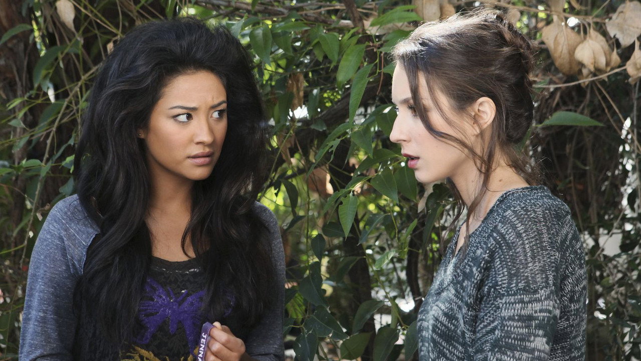 Pretty Little Liars Season 1 Episode 10 Full Episode