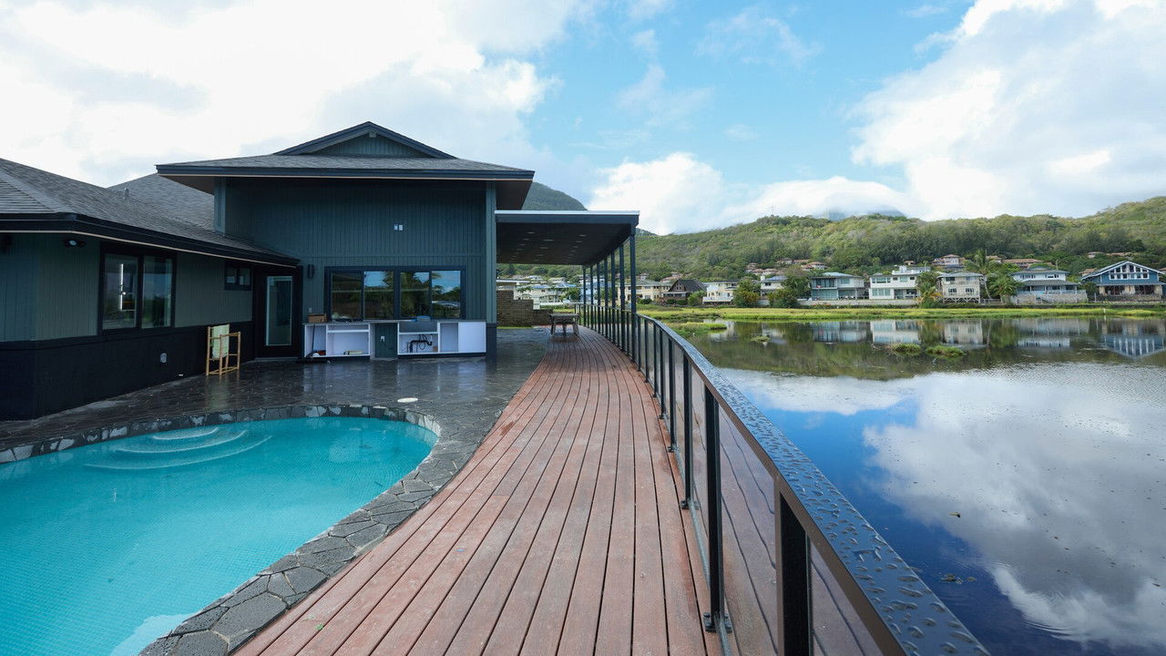 Renovation Aloha - Season 1 Episode 8 : High Stakes on the Lake