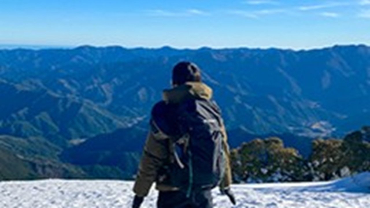 Because the Mountain is There - Season 1 Episode 42 : Episode 42