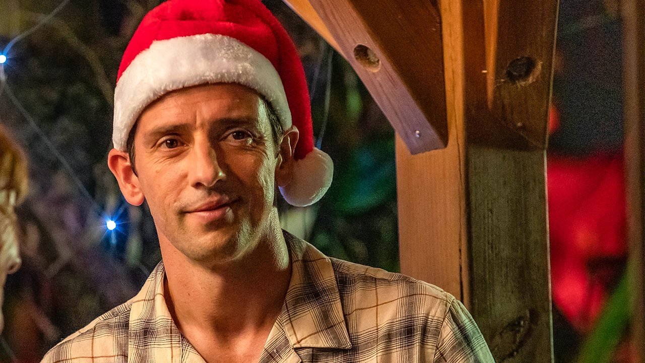 Death in Paradise - Season 0 Episode 3 : Christmas Special 2023: It's Behind You