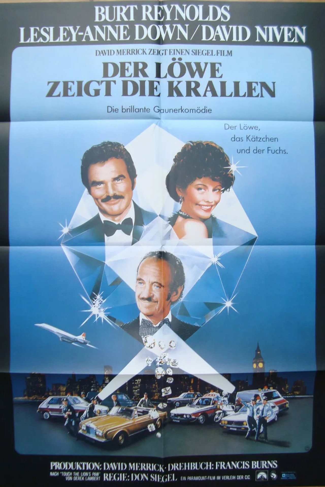 Der Löwe zeigt die Krallen