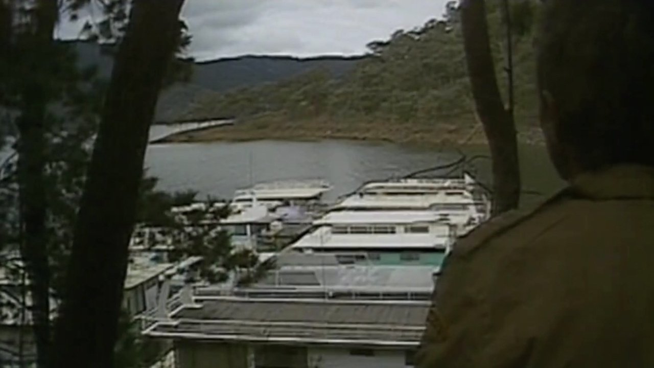 Houseboat Horror backdrop