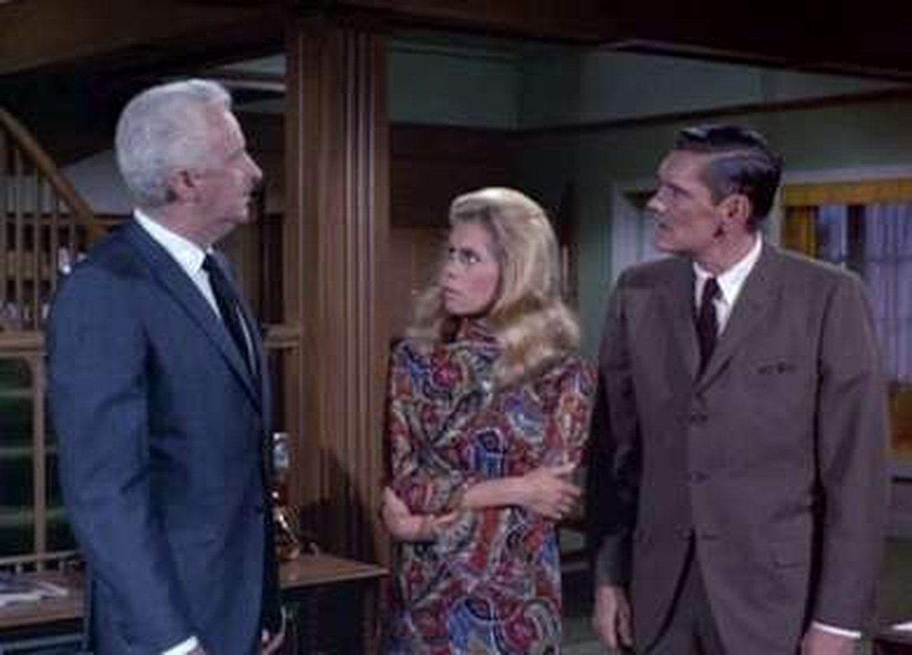 Bewitched - Season 5 Episode 24 : The Battle of Burning Oak