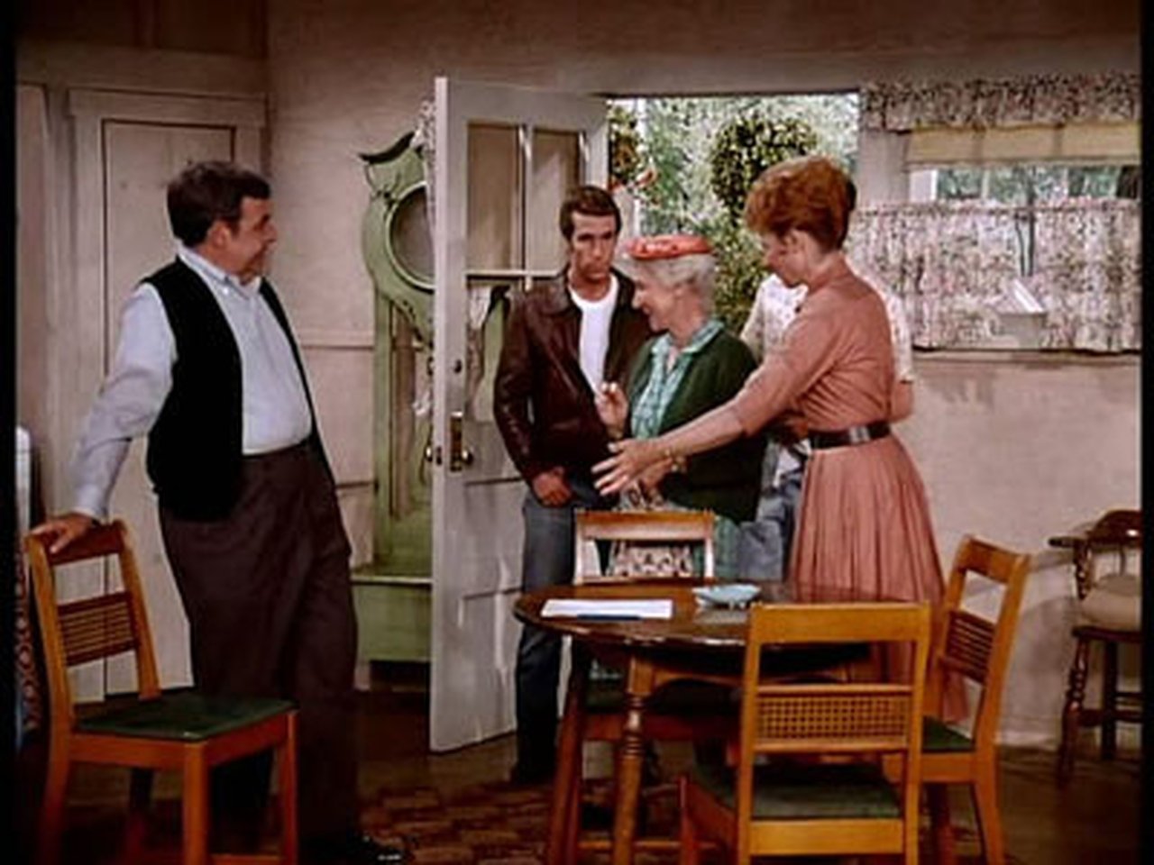 Fonzie Moves In