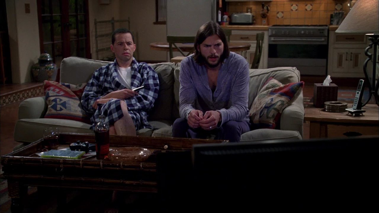 Two and a Half Men - Season 9 Episode 5 : A Giant Cat Holding a Churro