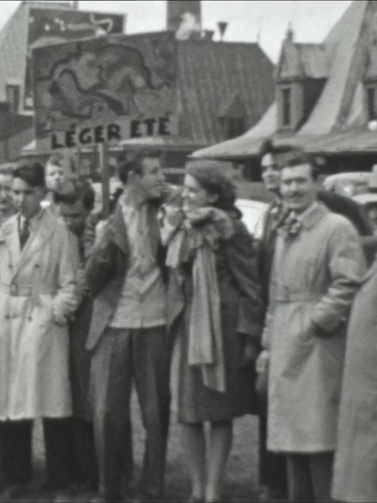 Arrivée de Fernand Léger devant  la gare du palais (Québec) Backdrop