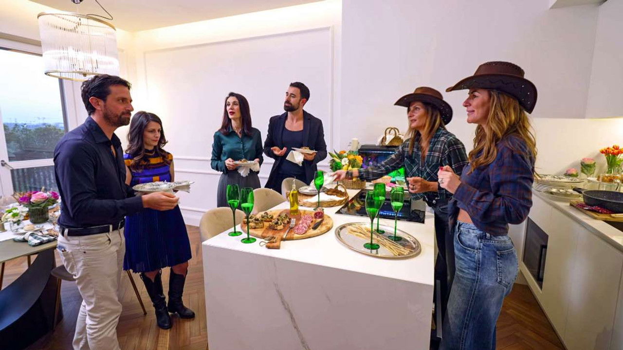 Cortesie per gli ospiti — Épisode 37