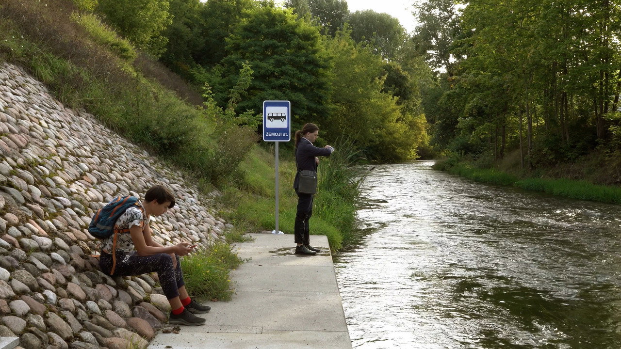 Žemoji Station