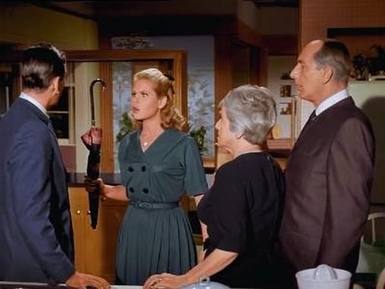 Bewitched - Season 2 Episode 20 : Samantha Meets the Folks