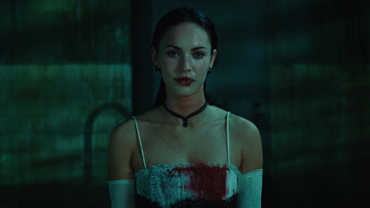Jennifer's Body background 107