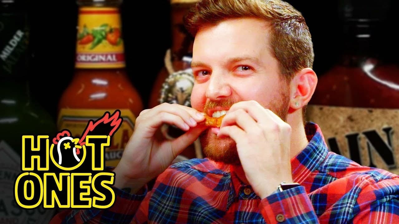 Hot Ones - Season 4 Episode 9 : Dillon Francis Hurts His Body with Spicy Wings