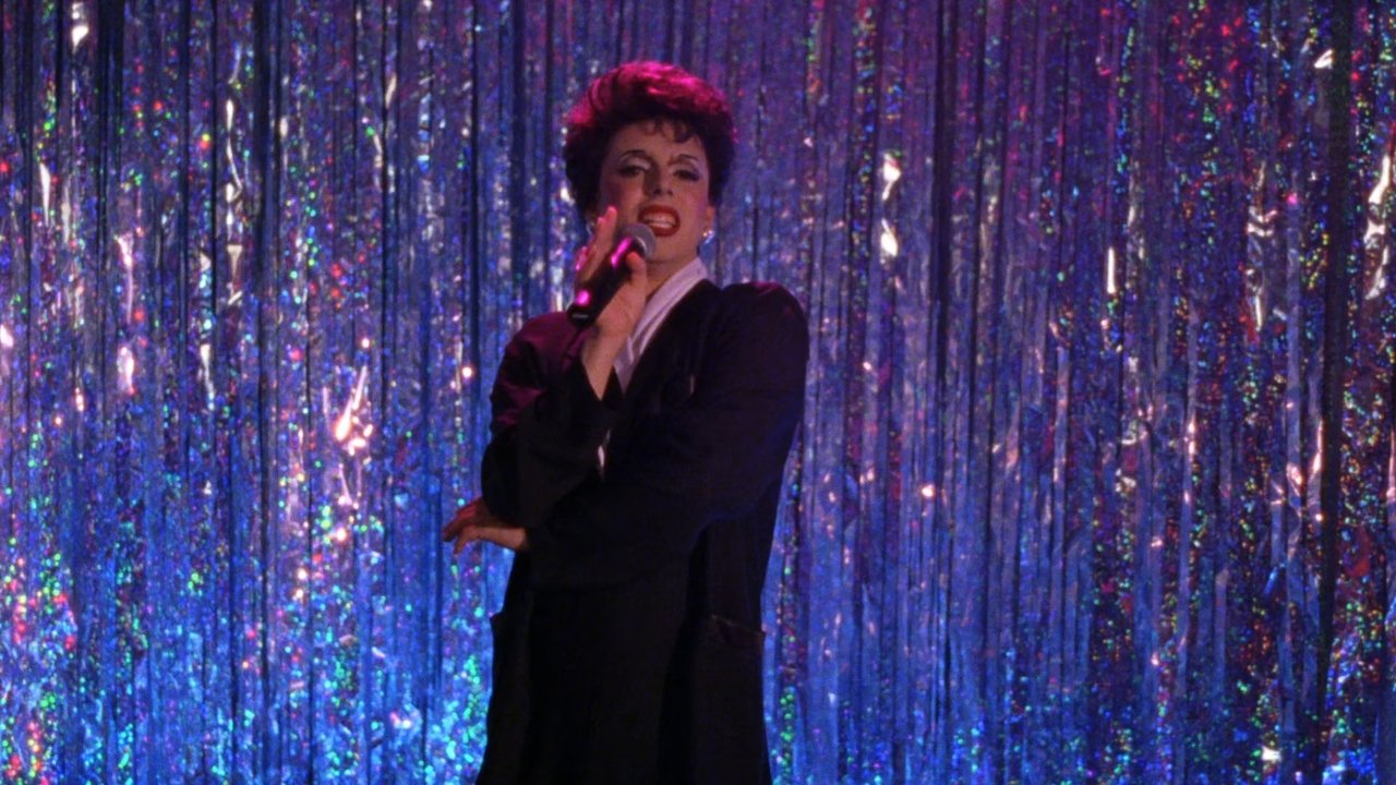 Gilmore Girls - Season 2 Episode 3 : Red Light on the Wedding Night