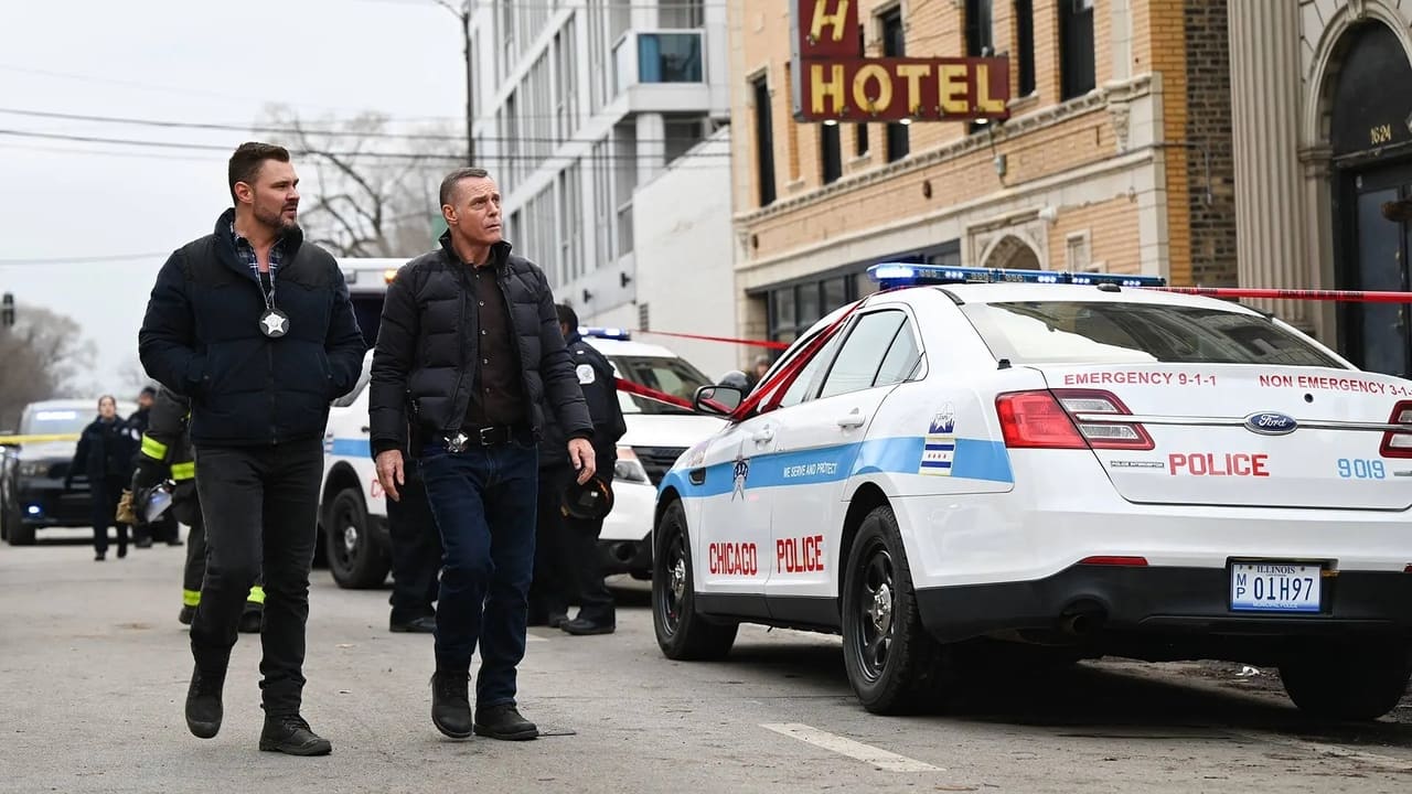 Chicago P.D. - Season 10 Episode 15 : Blood and Honor
