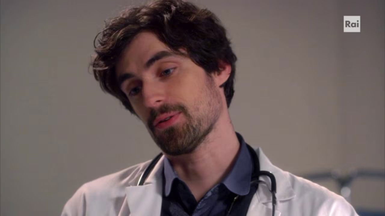 A doctor in the family - Season 9 Episode 11 : Lorenzo's dream / The four-legged destiny