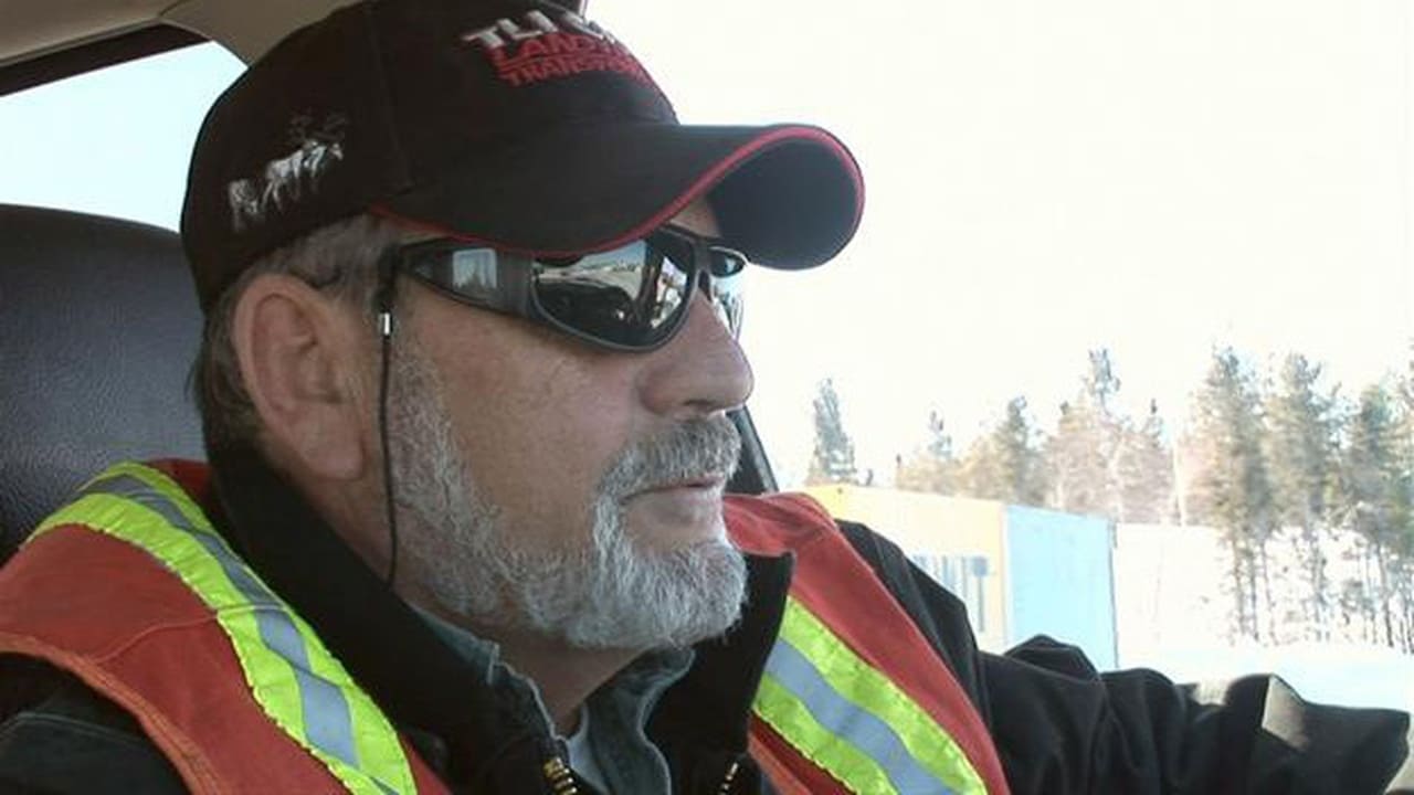 Ice Road Truckers - Season 1 Episode 8 : Into the Whiteout