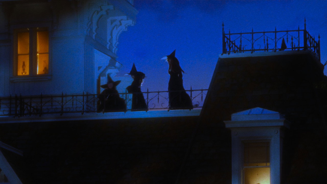 Practical Magic background 118