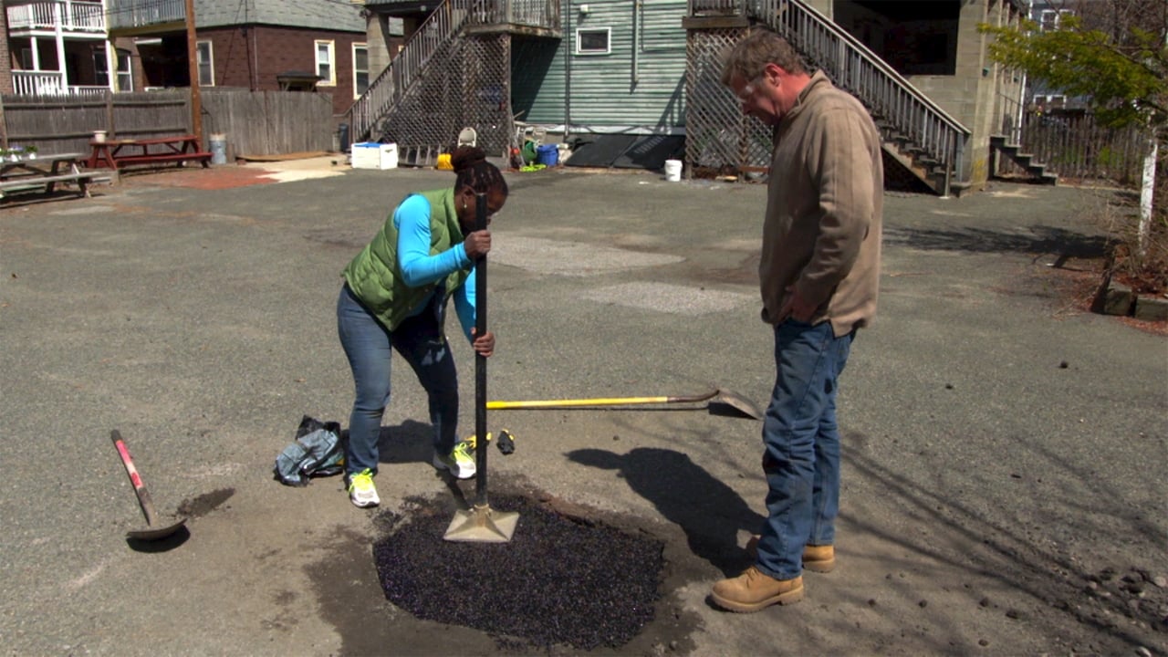 Ask This Old House - Season 14 Episode 3 : Driveway Patch, Shaker Table