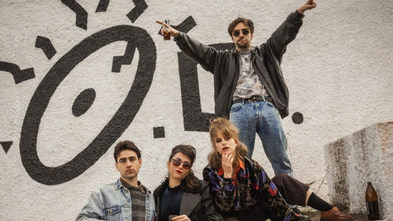 Cast and Crew of La Ruta