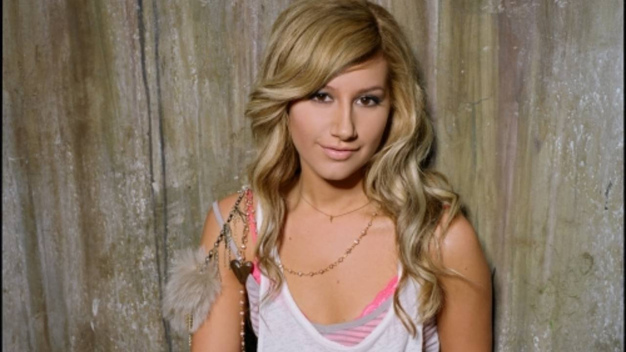 There's Something About Ashley: The Story of Headstrong