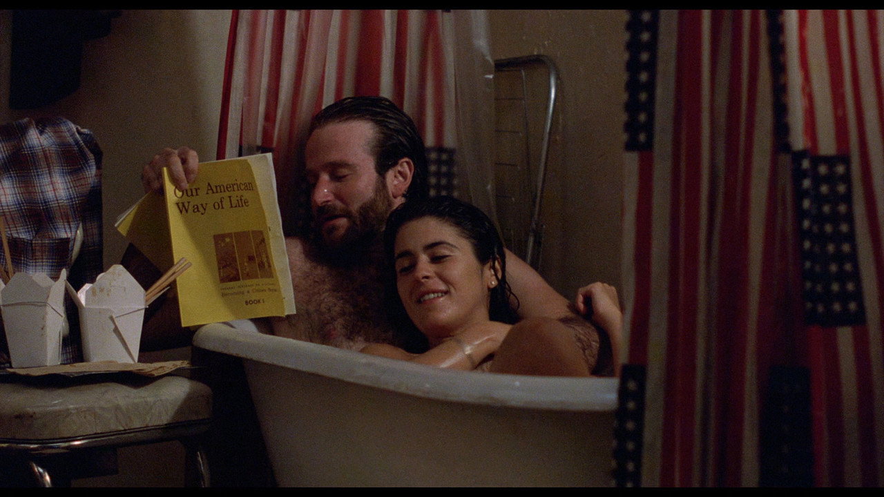 Moscow on the Hudson (1984)