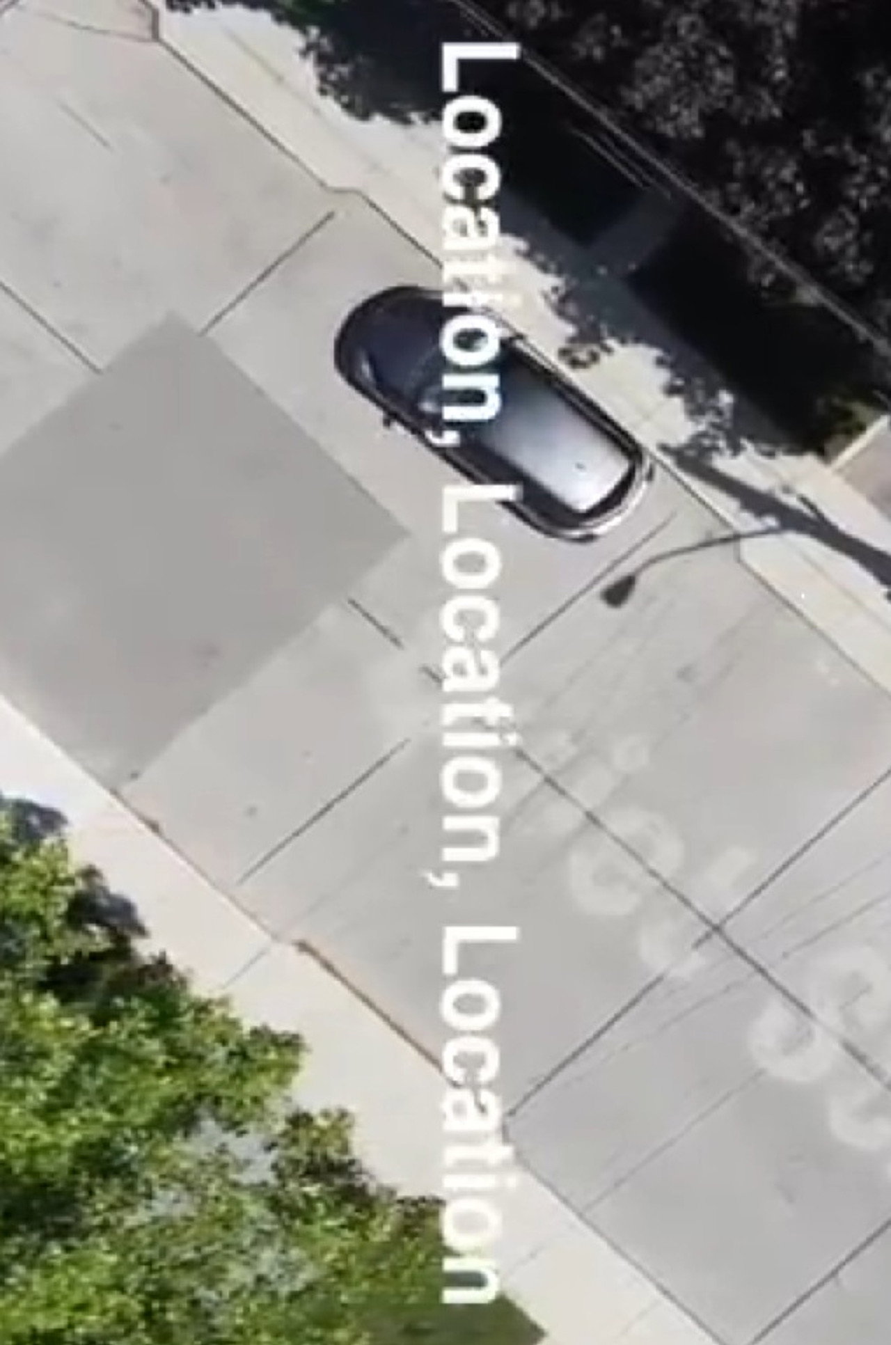 Location, Location, Location filmaffisch