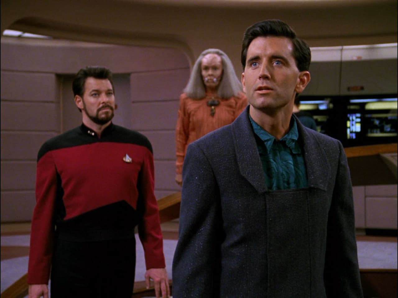 Star Trek: The Next Generation - Season 3 Episode 8 : The Price