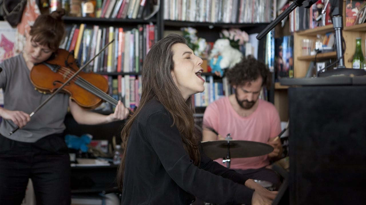 NPR Tiny Desk Concerts - Season 9 Episode 27 : Julia Holter