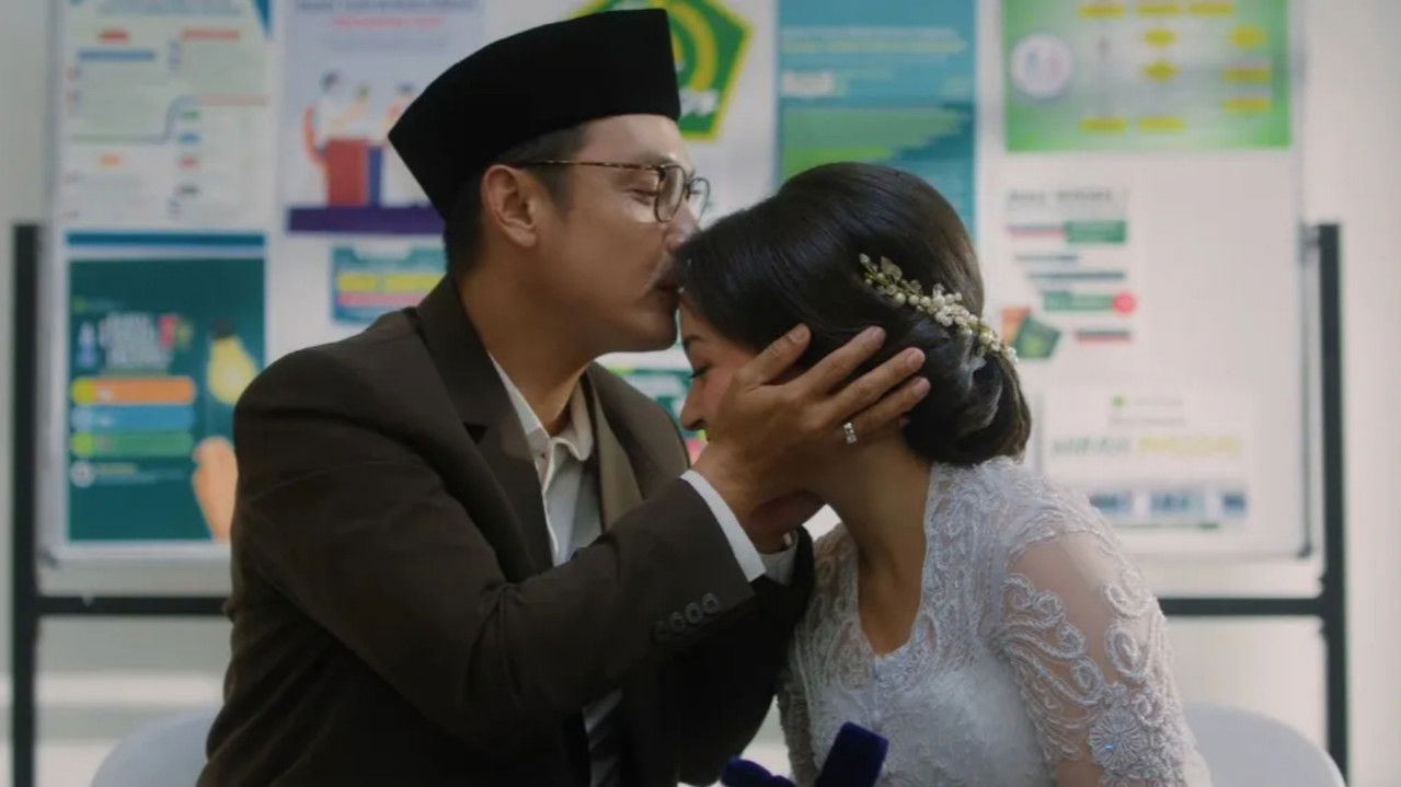 Tuhan, Benarkah Kau Mendengarku? backdrop