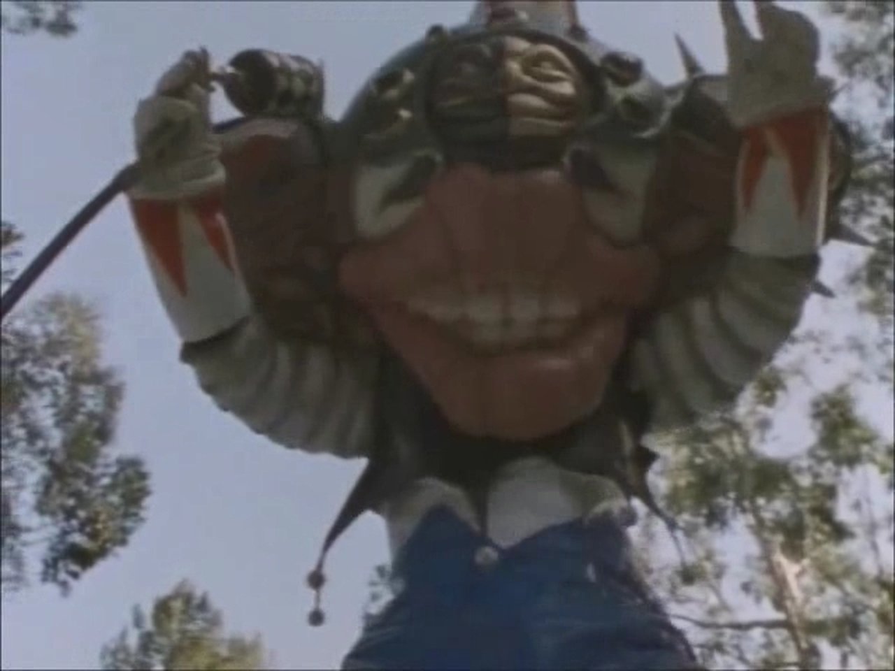 Power Rangers - Season 5 Episode 9 : The Whole Lie