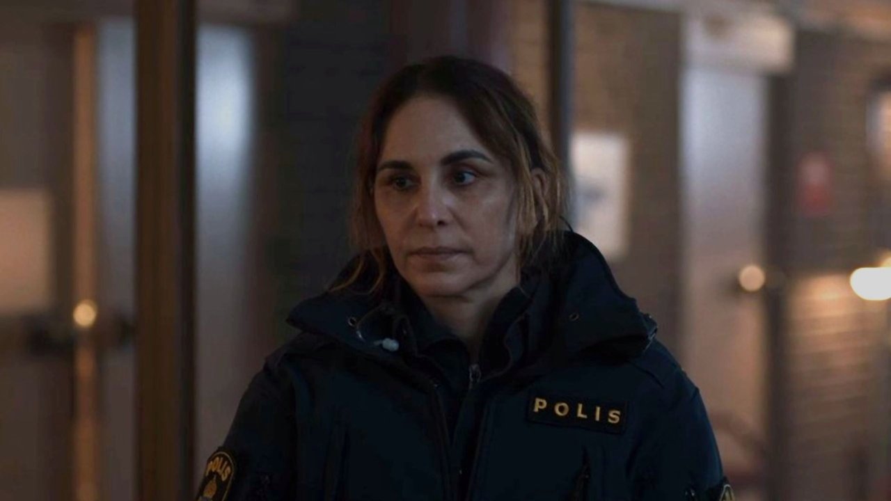 Veronika - Season 1 Episode 1 : The Boy in the River