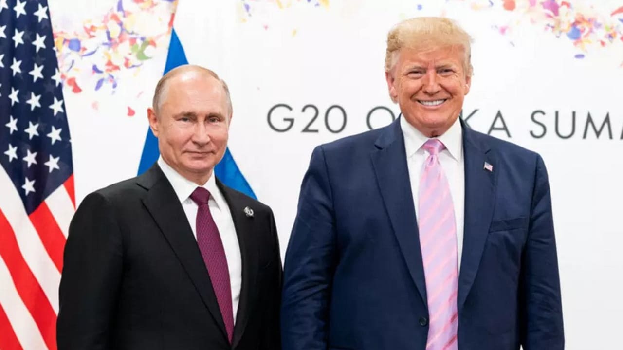 Scen från Frenemies: Putin and Trump