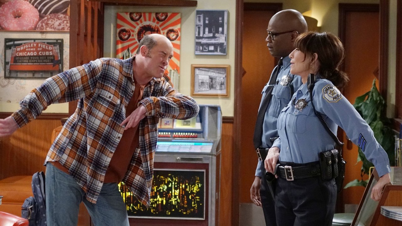 Superior Donuts - Season 1 Episode 3 : Crime Time