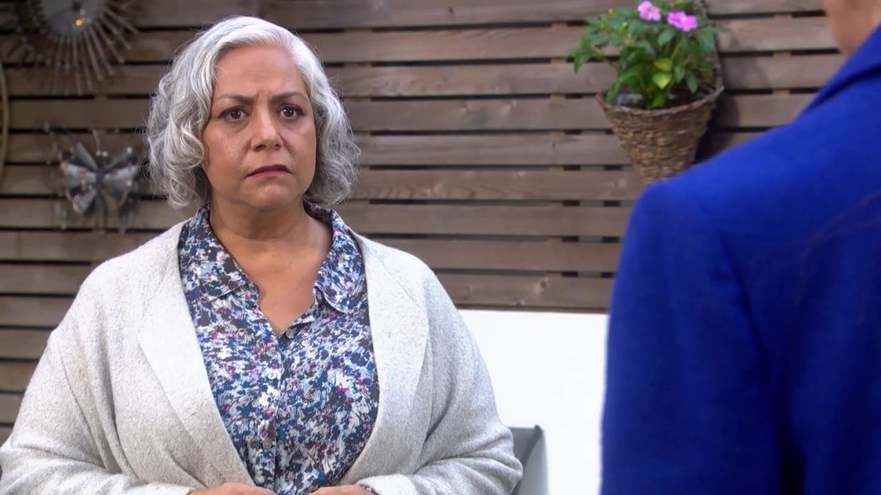 Hollyoaks - Season 28 Episode 1 : Mon 03 Jan 2022