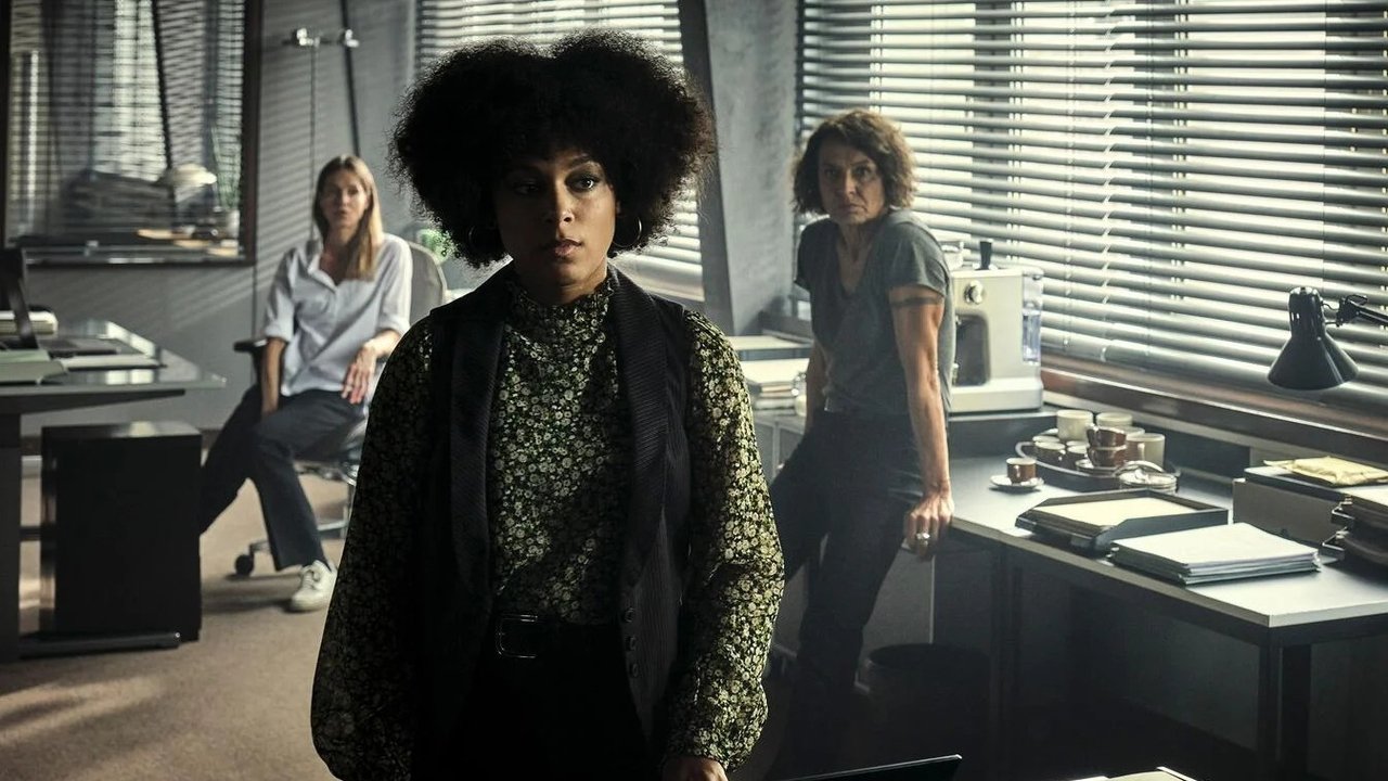 Scene of the Crime - Season 56 Episode 27 : Mike und Nisha