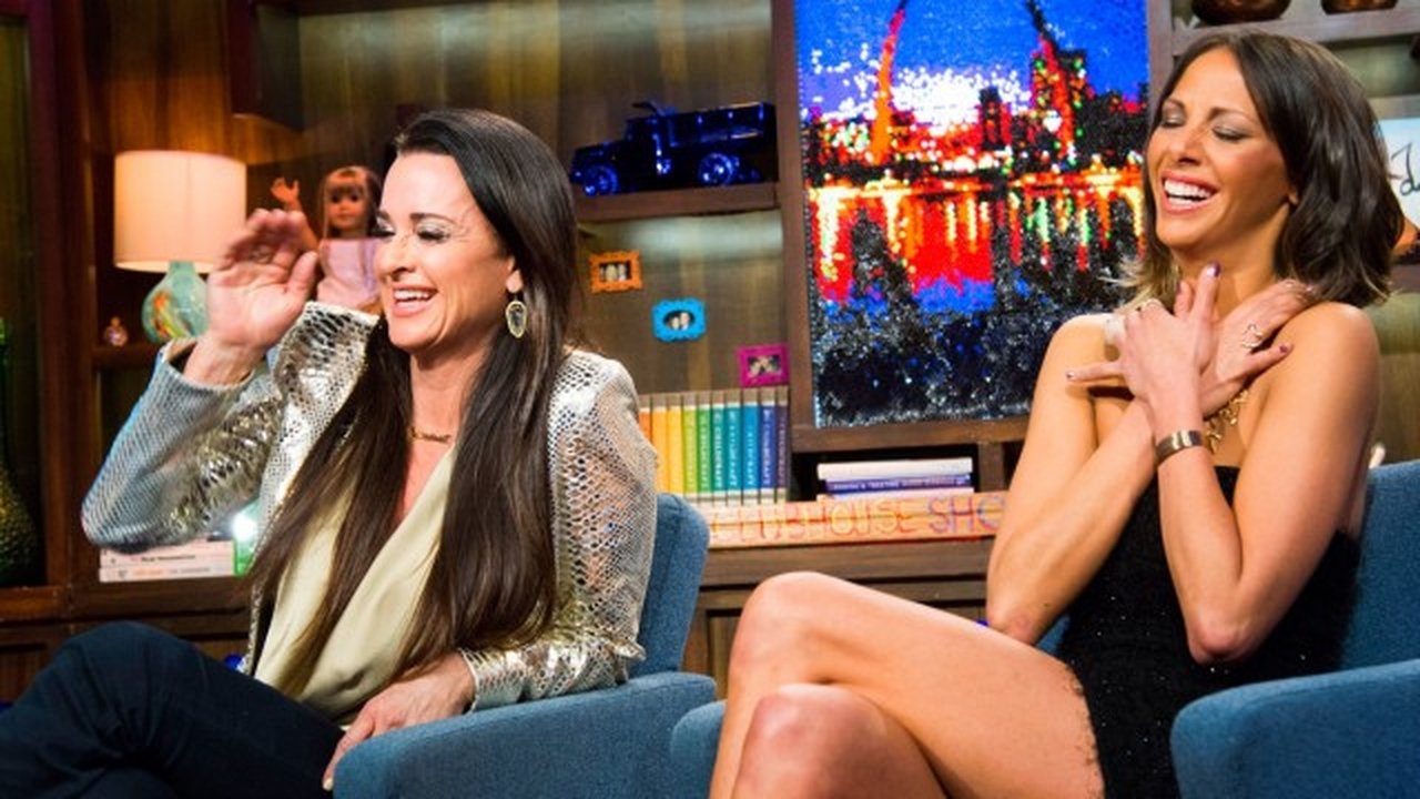 Watch What Happens Live with Andy Cohen - Season 9 Episode 21 : Kyle Richards & Kristen Doute