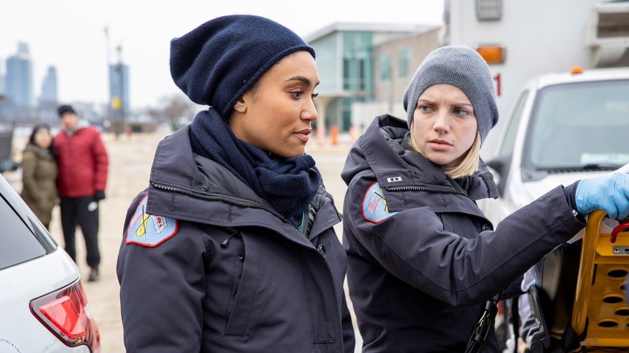 Chicago Fire - Season 8 Episode 16 : The Tendency of a Drowning Victim