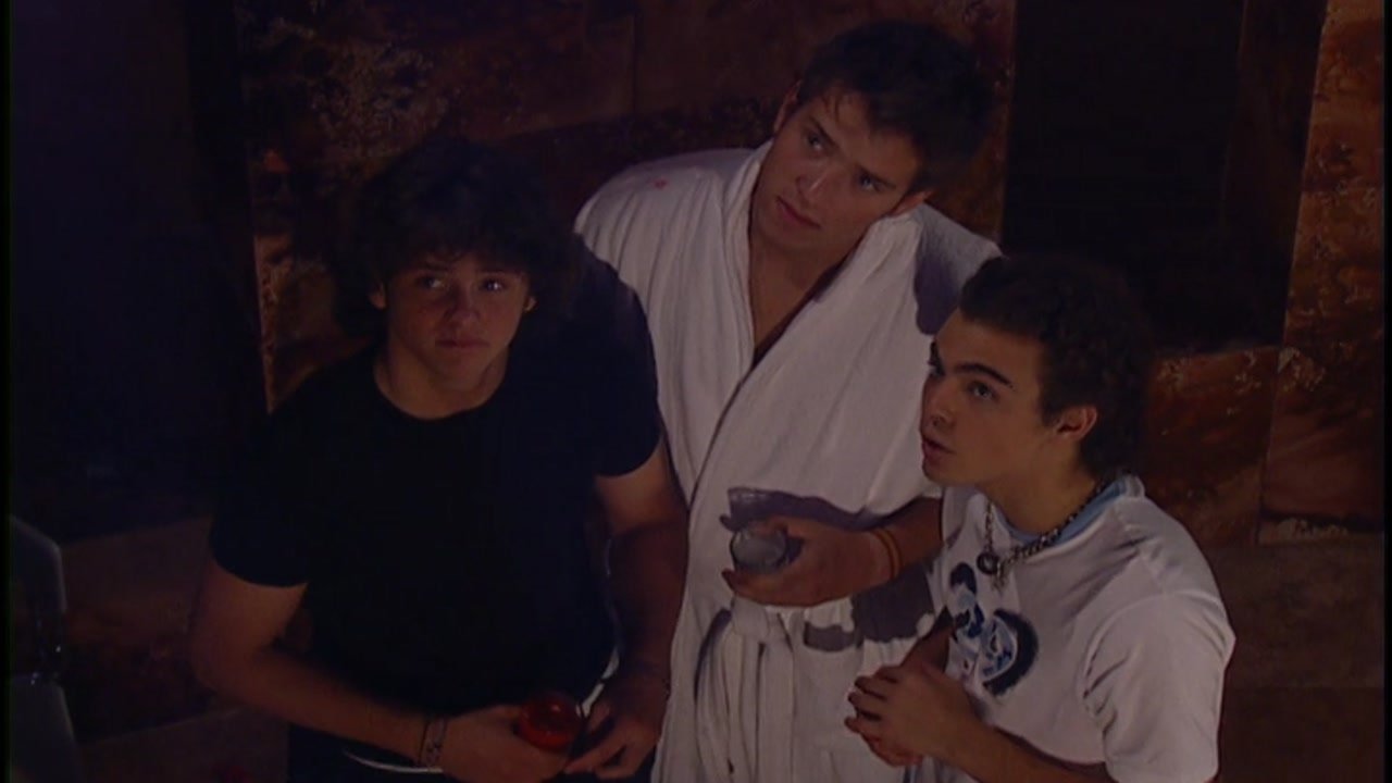 Rebelde - Season 2 Episode 27 : Pascual, nuevo director