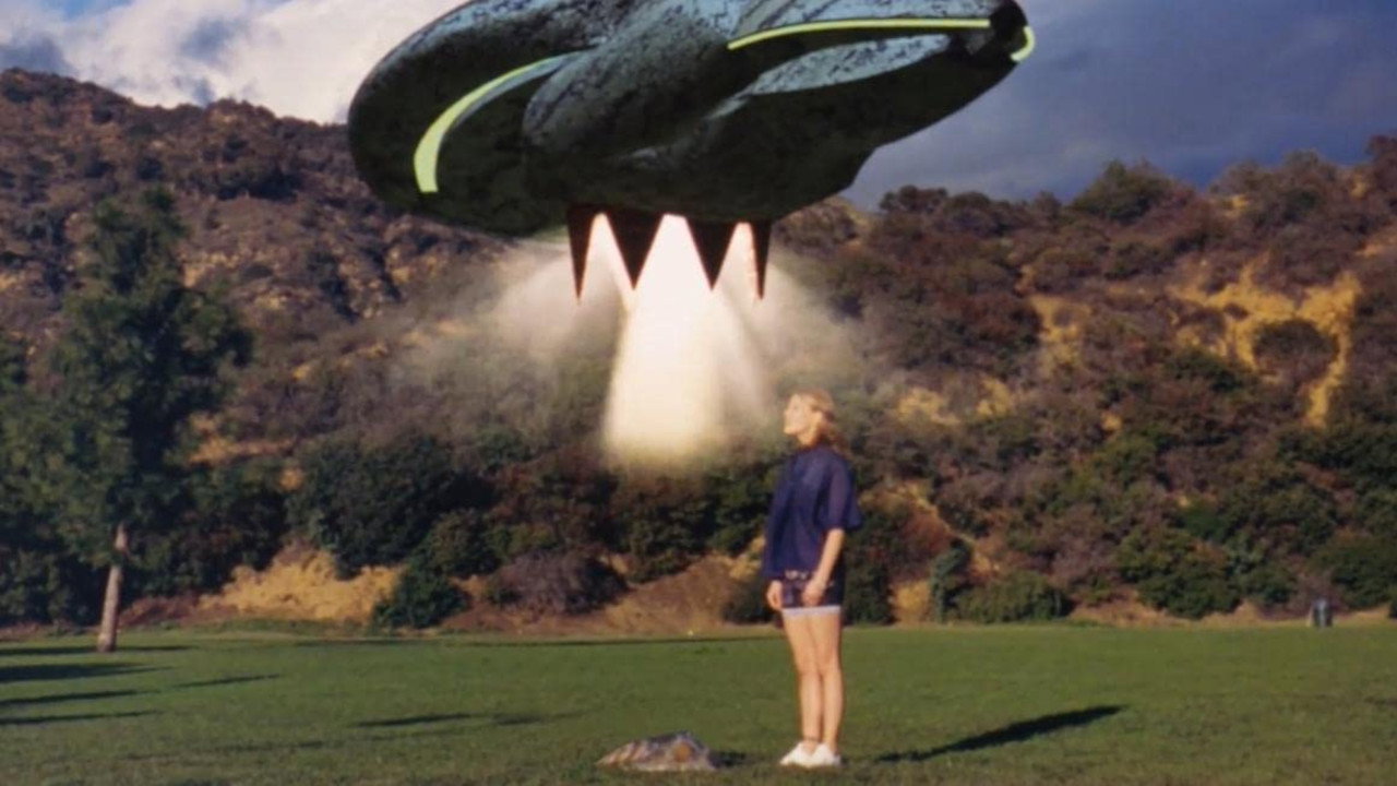 Amanda and The Alien