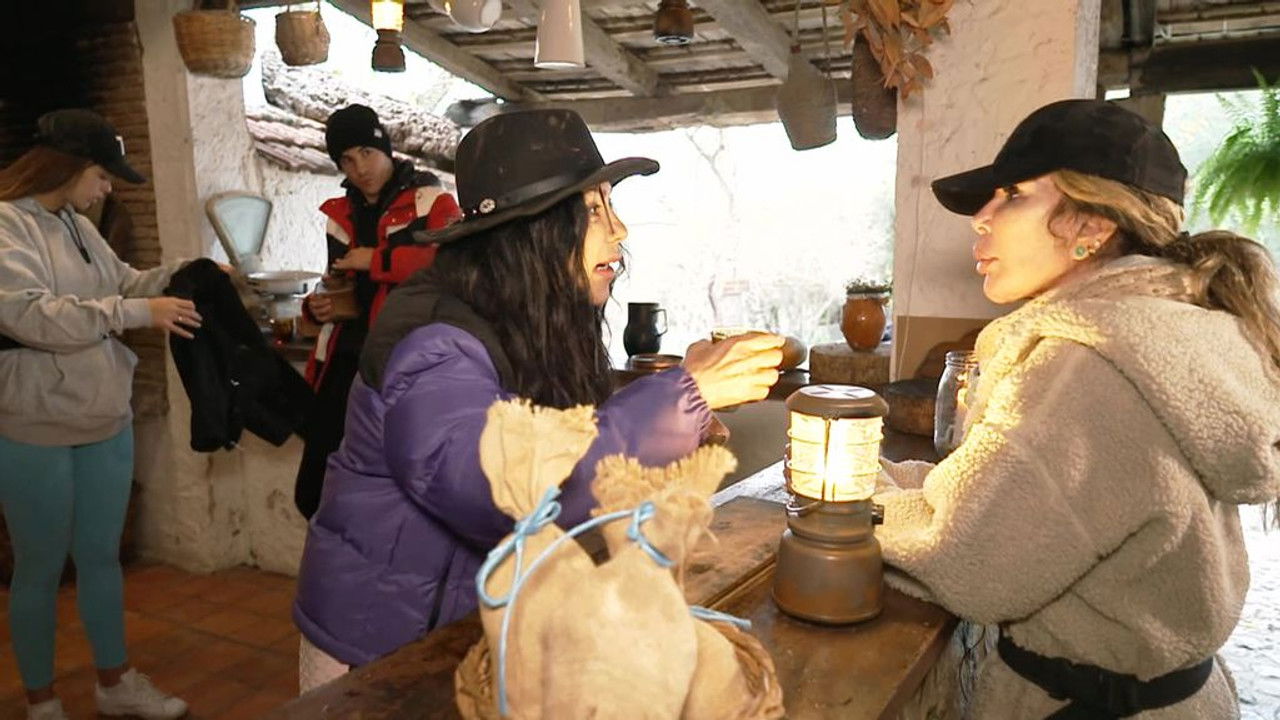 Pesadilla En El Paraíso — Épisode 3