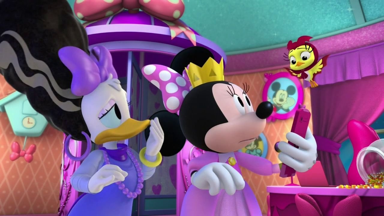 Mickey and the Roadster Racers - Season 1 Episode 40 : Pete's Ghostly Gala